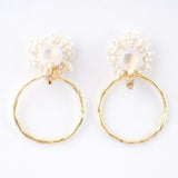 Beads x metal motif earrings