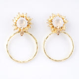 Beads x metal motif earrings