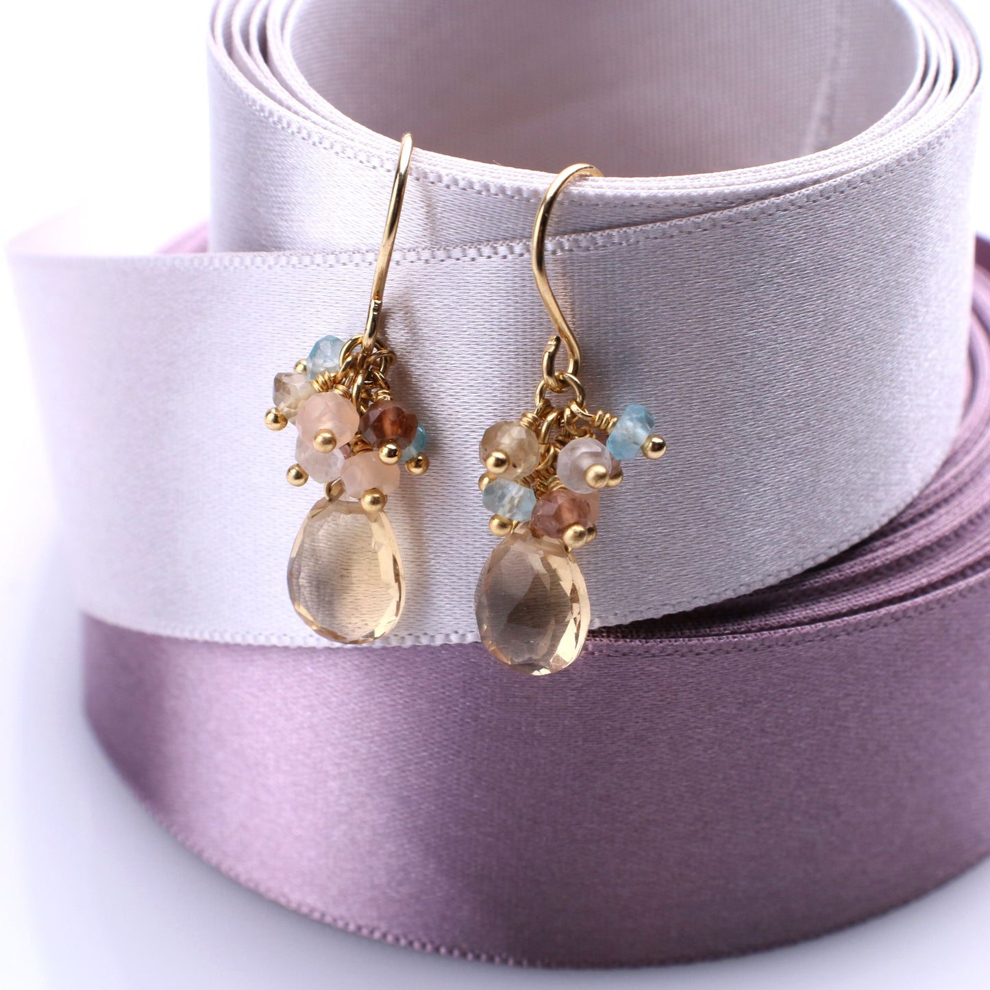 Champagneiths x Appatite x Rose Quartz Hook Clip-on earringss