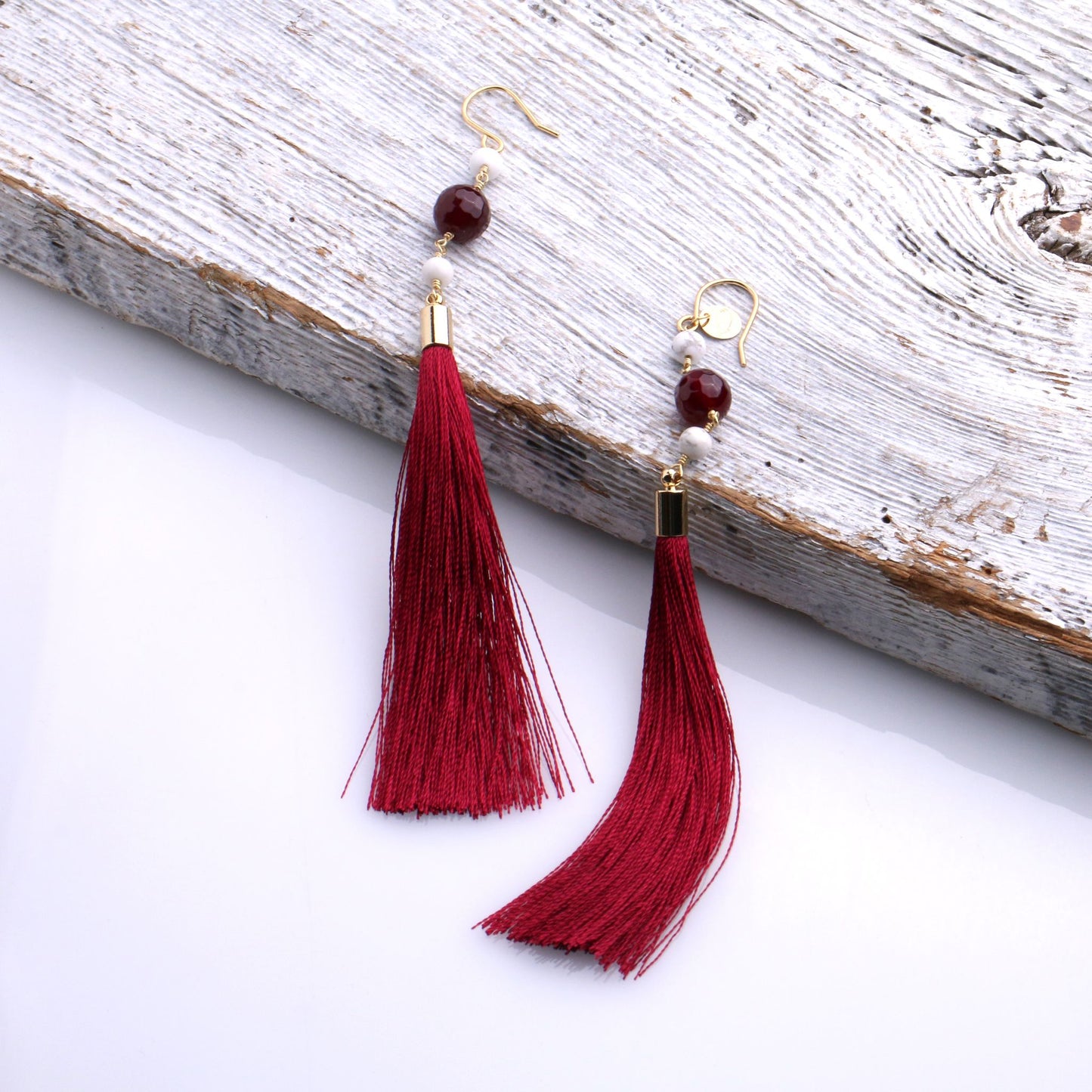 Color -chednony, Howlite and Tassel's hook piercings