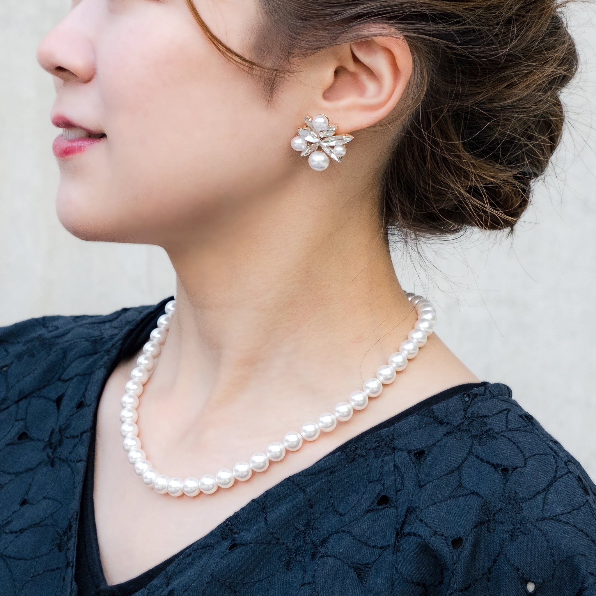 Pearl Bijou Flower motif earrings