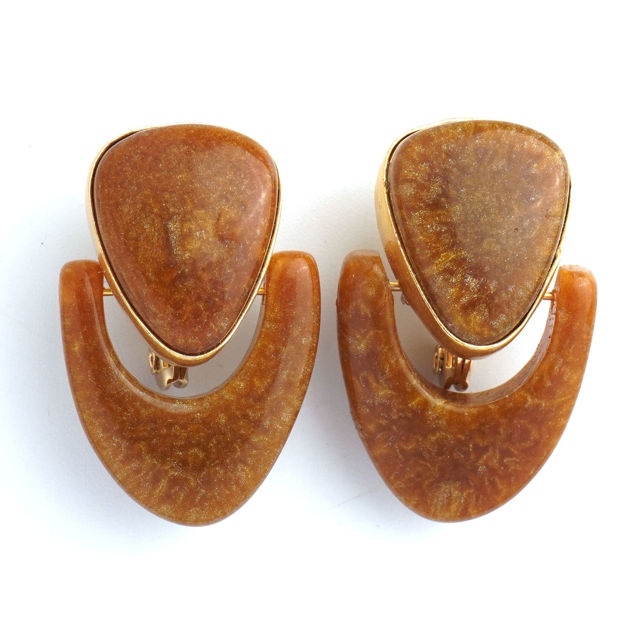 Marble motif earrings