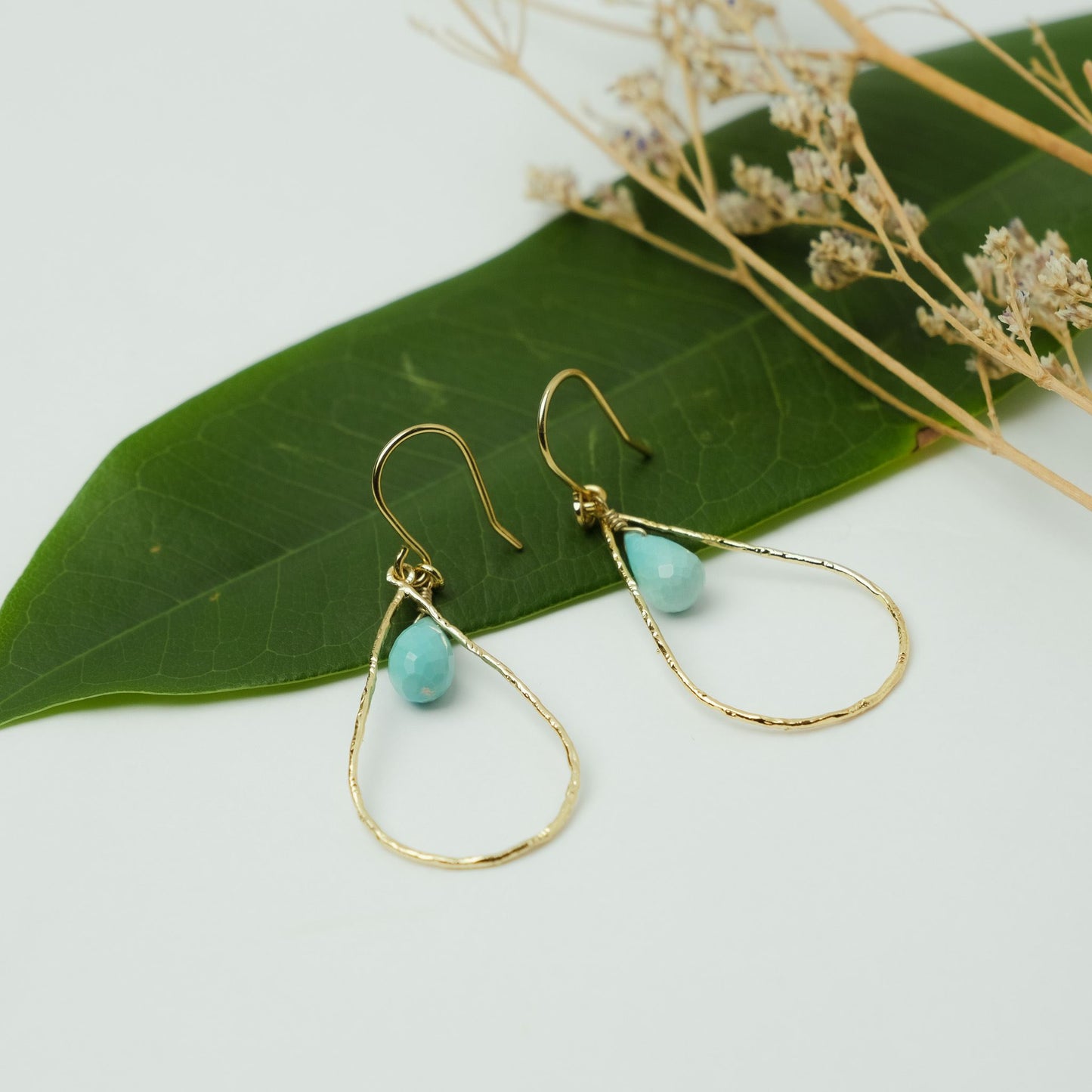 Turquoise Shizuku motif hook earrings