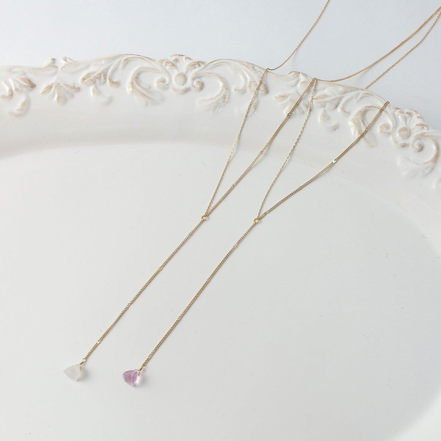 Necklace of White Calcedney and Pink Amethyst