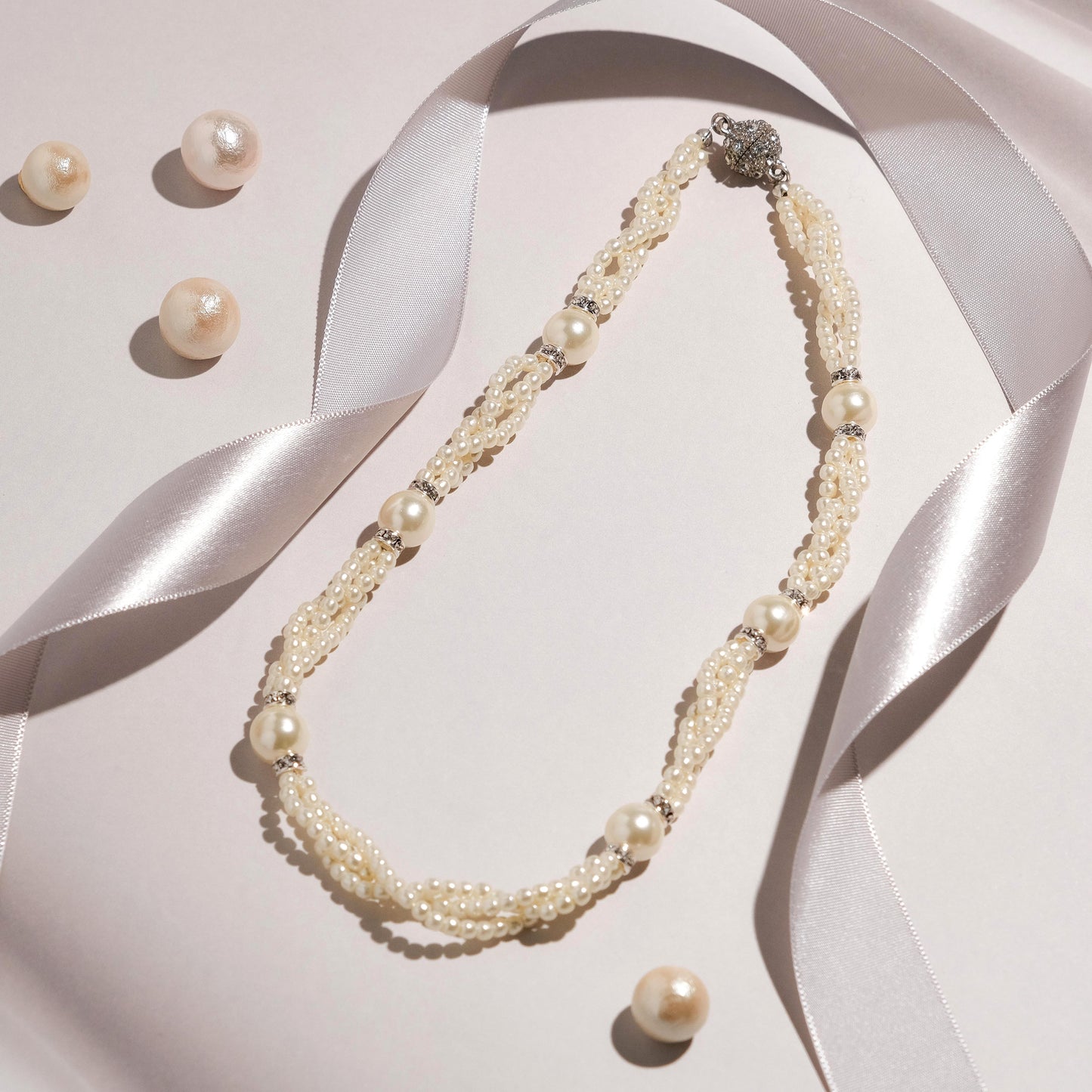Pearl x Stone magnet short necklace