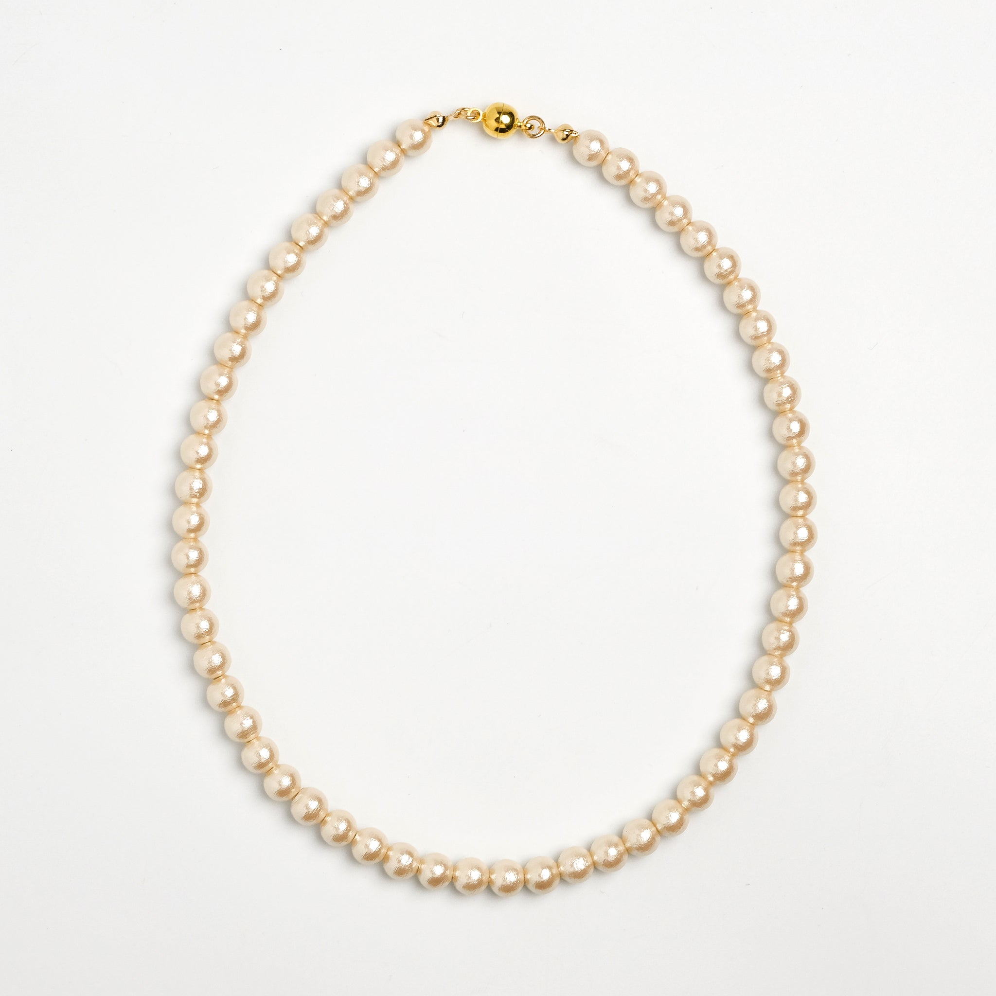 Cotton pearl magnet short necklace