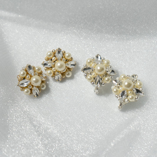 Pearl Bijou Flower motif pierced earrings