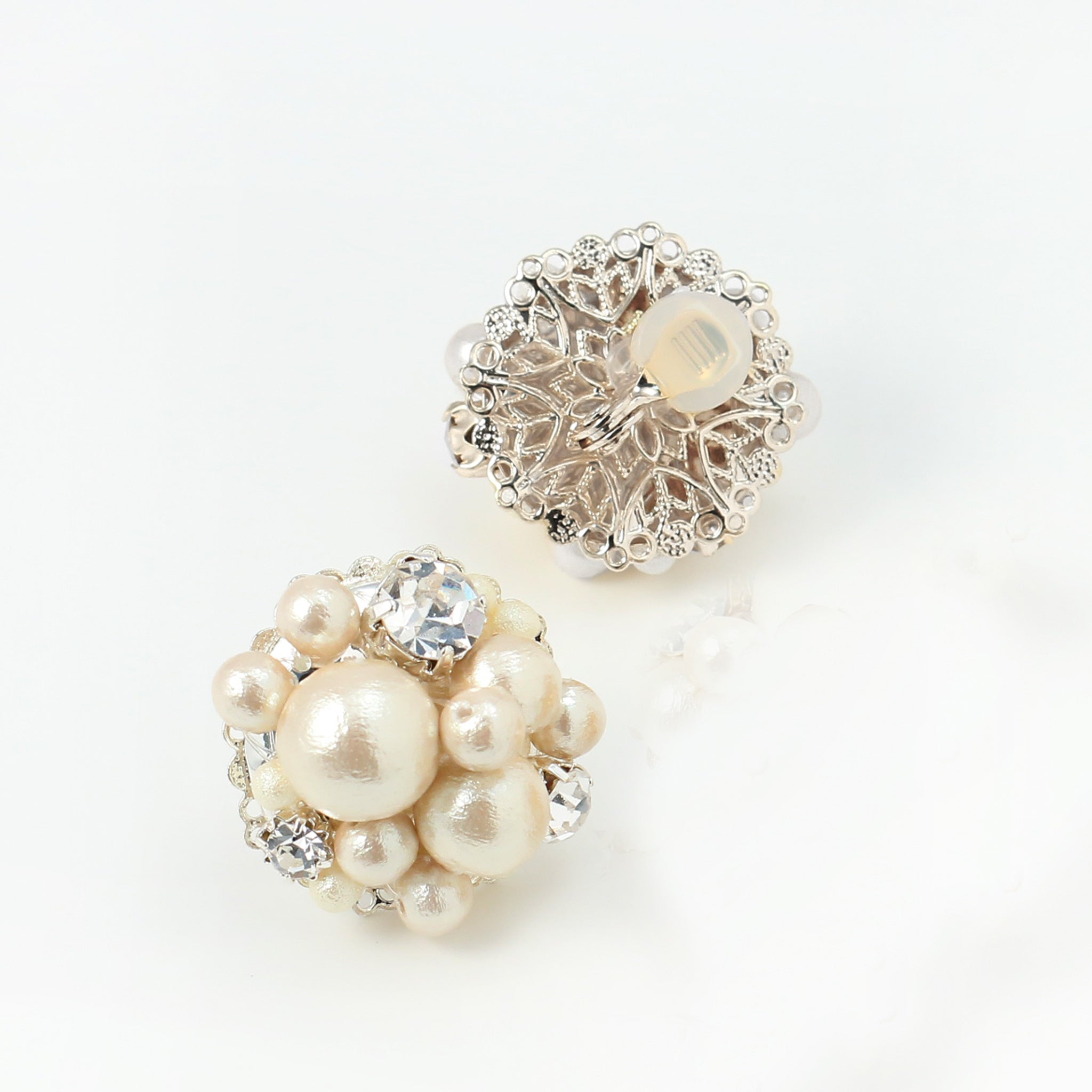 Cotton pearl and bijoux volume earrings / earrings