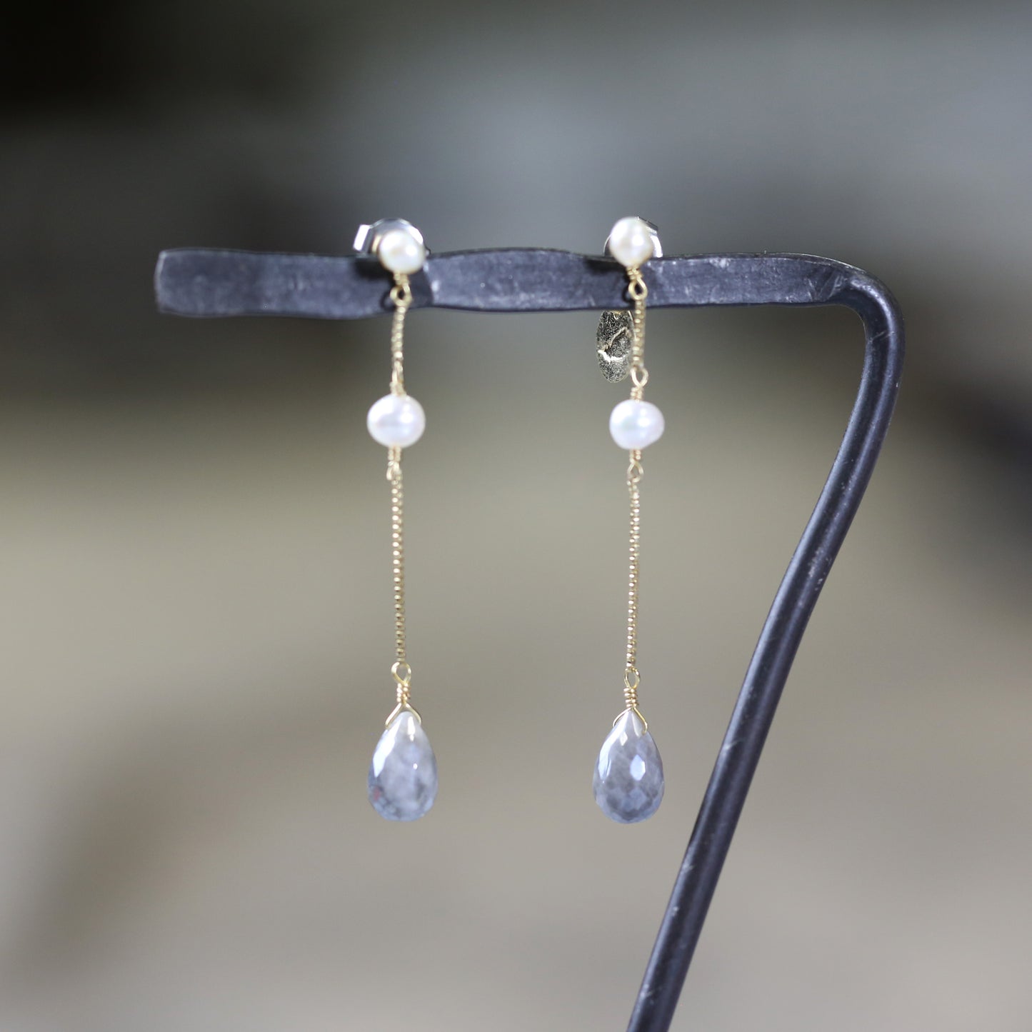 Freshwater pearls and graceilver night earrings