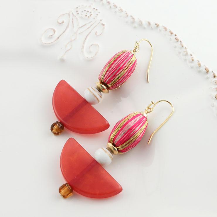 Winding beads Tawara type 11 × 18mm Fuchsha pink 2 pieces
