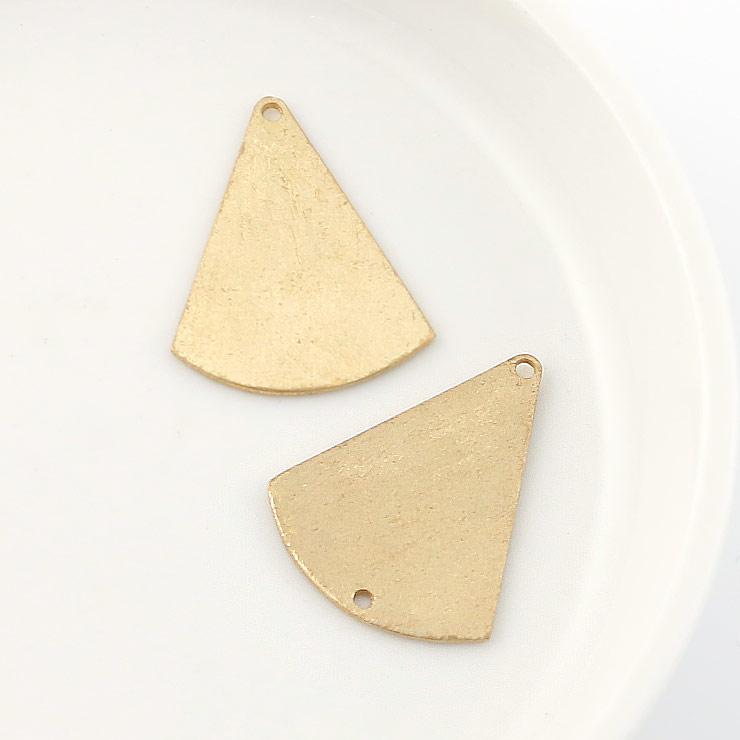 Metal parts triangle (conical) type 20 × 25mm 1 dust gold